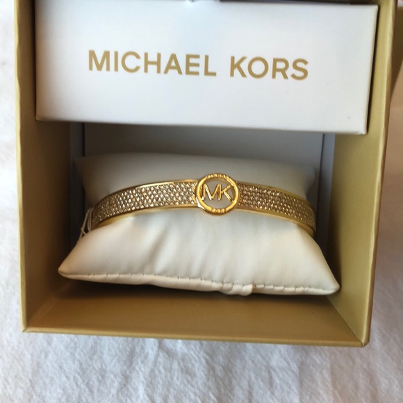 Michael Kors Polished Gold Plated Brass & Pave Crystals Logo Bangle NWT & Box - Picture 14 of 16